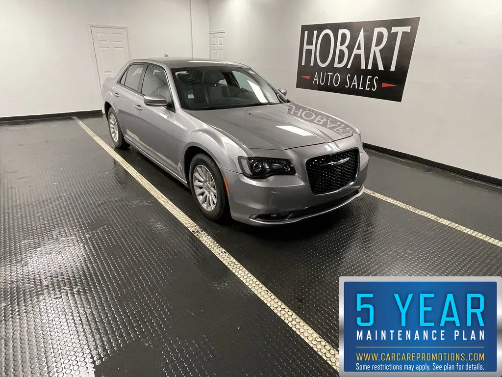 Silver 2018 Chrysler 300 S for sale in Hobart, IN