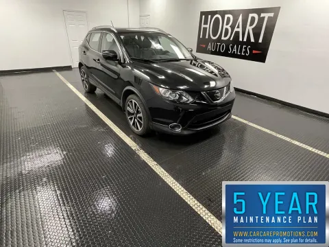 Black 2019 Nissan Rogue Sport SL for sale in Hobart, IN