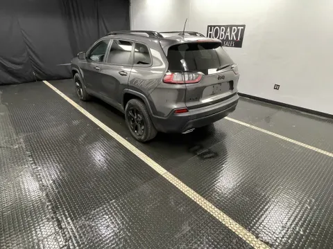 More photos of 2019 Jeep Cherokee Altitude at Hobart Auto Sales, IN