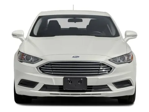 More photos of 2018 Ford Fusion SE at Hobart Auto Sales, IN