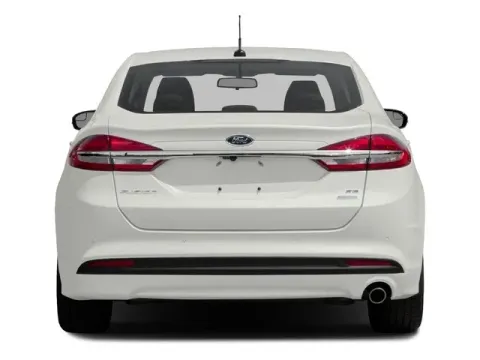 More photos of 2018 Ford Fusion SE at Hobart Auto Sales, IN