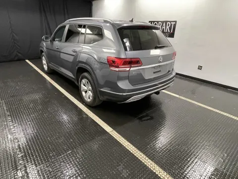 More photos of 2019 Volkswagen Atlas 3.6L V6 SEL at Hobart Auto Sales, IN