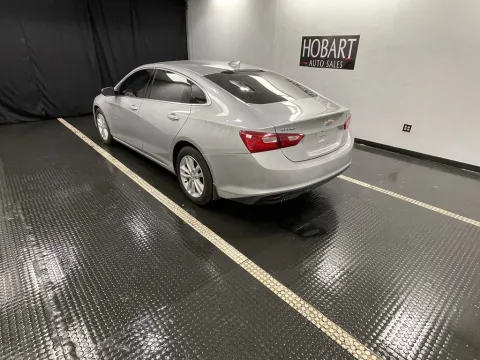 More photos of 2016 Chevrolet Malibu LT at Hobart Auto Sales, IN