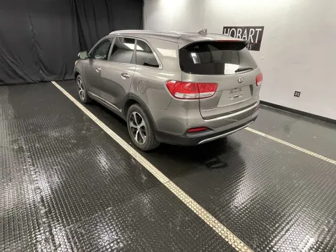 More photos of 2016 Kia Sorento EX at Hobart Auto Sales, IN