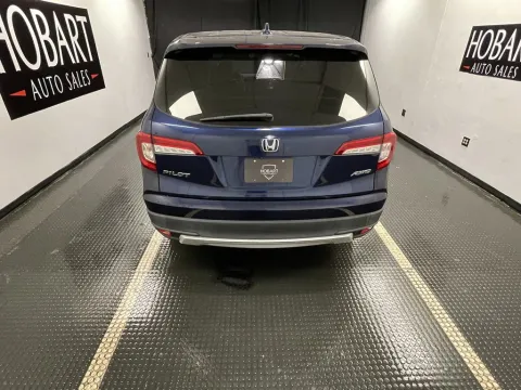 More photos of 2020 Honda Pilot EX at Hobart Auto Sales, IN
