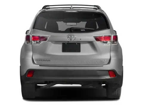 More photos of 2016 Toyota Highlander XLE at Hobart Auto Sales, IN