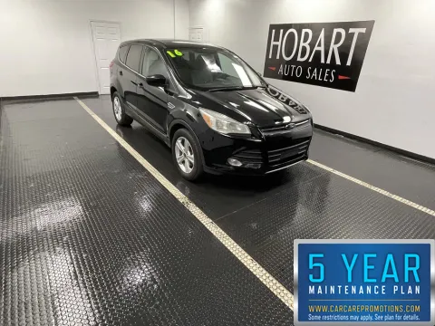 Black 2016 Ford Escape SE for sale in Hobart, IN