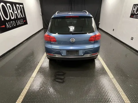 More photos of 2017 Volkswagen Tiguan Wolfsburg Edition at Hobart Auto Sales, IN