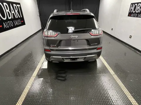 More photos of 2019 Jeep Cherokee Limited at Hobart Auto Sales, IN