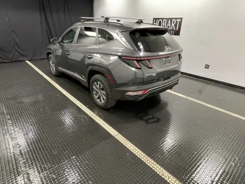 More photos of 2022 Hyundai Tucson Hybrid Blue at Hobart Auto Sales, IN