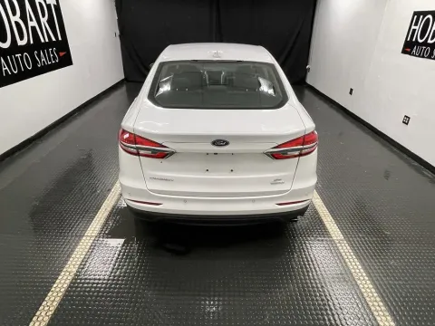 More photos of 2019 Ford Fusion SE at Hobart Auto Sales, IN