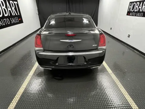 More photos of 2019 Chrysler 300 Limited at Hobart Auto Sales, IN
