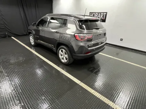 More photos of 2018 Jeep Compass Latitude at Hobart Auto Sales, IN