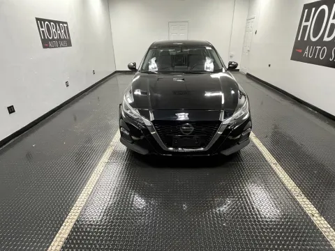 Photos of 2019 Nissan Altima 2.5 SR for sale in Hobart, IN at Hobart Auto Sales