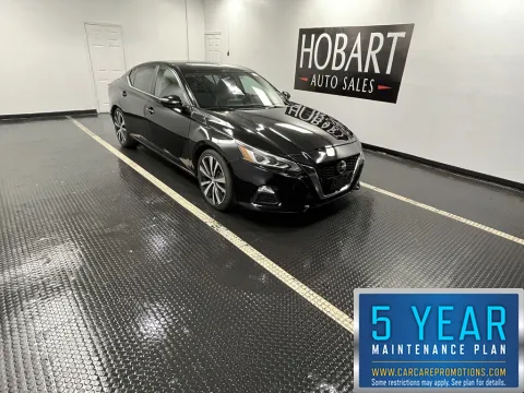Black 2019 Nissan Altima 2.5 SR for sale in Hobart, IN