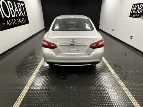 More photos of 2018 Nissan Altima 2.5 SL at Hobart Auto Sales, IN