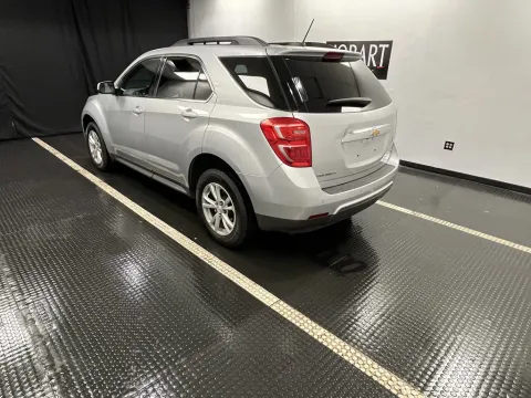 More photos of 2017 Chevrolet Equinox LT at Hobart Auto Sales, IN