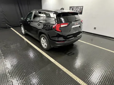 More photos of 2024 GMC Terrain SLE at Hobart Auto Sales, IN