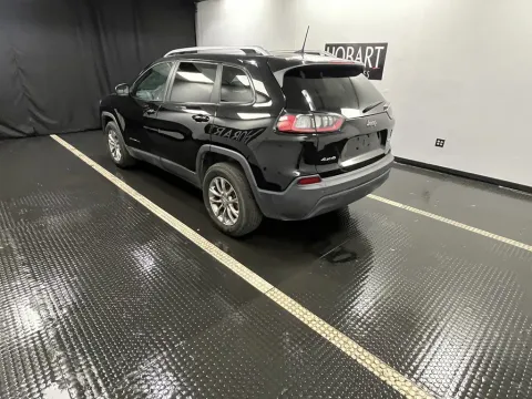 More photos of 2020 Jeep Cherokee Latitude Plus at Hobart Auto Sales, IN