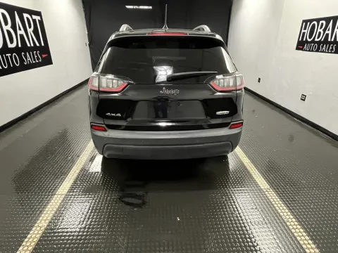 More photos of 2020 Jeep Cherokee Latitude Plus at Hobart Auto Sales, IN