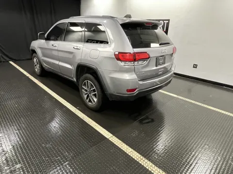 More photos of 2020 Jeep Grand Cherokee Limited at Hobart Auto Sales, IN