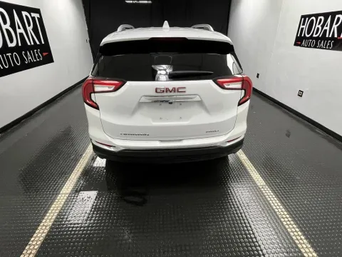 More photos of 2024 GMC Terrain SLT at Hobart Auto Sales, IN