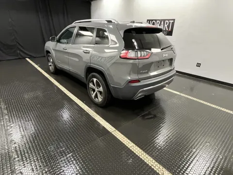 More photos of 2020 Jeep Cherokee Limited at Hobart Auto Sales, IN