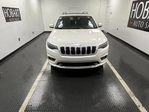 Photos of 2019 Jeep Cherokee Overland for sale in Hobart, IN at Hobart Auto Sales