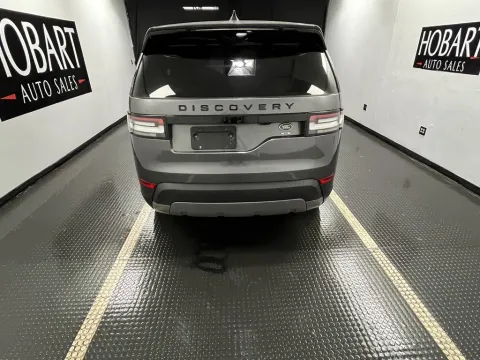 More photos of 2018 Land Rover Discovery SE at Hobart Auto Sales, IN