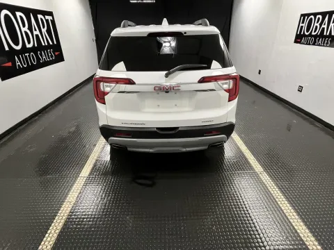 More photos of 2023 GMC Acadia SLT at Hobart Auto Sales, IN