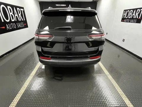 More photos of 2023 Jeep Grand Cherokee L at Hobart Auto Sales, IN