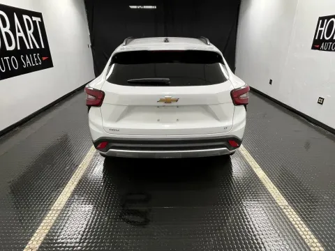 More photos of 2025 Chevrolet Trax LT at Hobart Auto Sales, IN