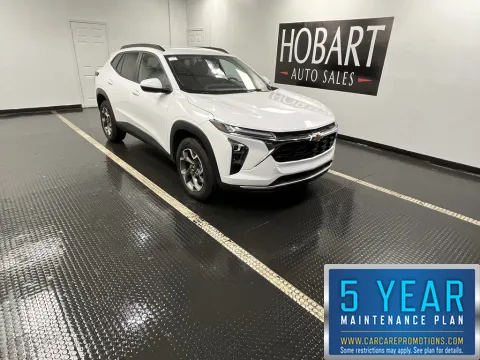White 2025 Chevrolet Trax LT for sale in Hobart, IN
