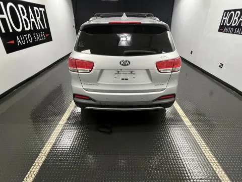 More photos of 2016 Kia Sorento EX at Hobart Auto Sales, IN