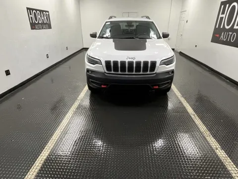 Photos of 2019 Jeep Cherokee Trailhawk Elite for sale in Hobart, IN at Hobart Auto Sales