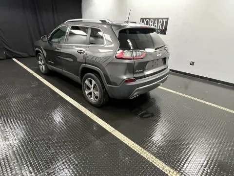 More photos of 2019 Jeep Cherokee Limited at Hobart Auto Sales, IN