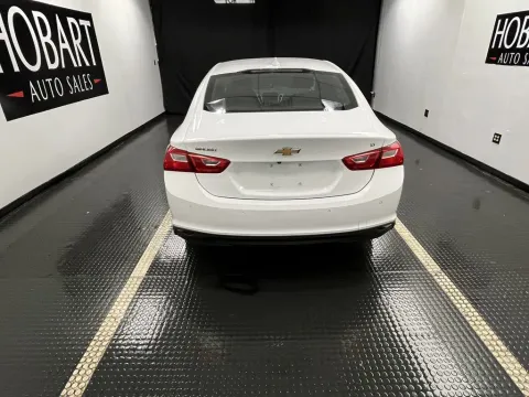 More photos of 2022 Chevrolet Malibu LT at Hobart Auto Sales, IN