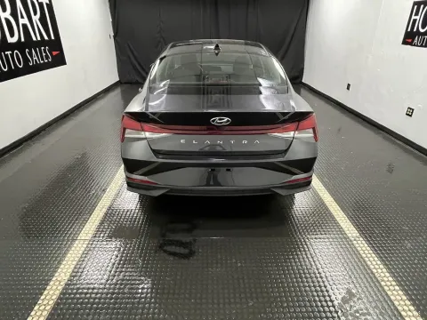 More photos of 2023 Hyundai Elantra SEL at Hobart Auto Sales, IN