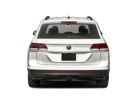 More photos of 2021 Volkswagen Atlas 3.6L V6 SE w/Technology at Hobart Auto Sales, IN
