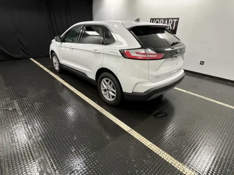 More photos of 2024 Ford Edge at Hobart Auto Sales, IN