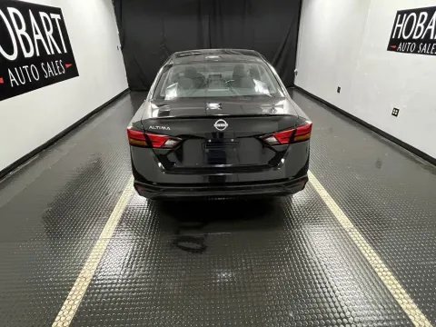 More photos of 2023 Nissan Altima 2.5 S at Hobart Auto Sales, IN