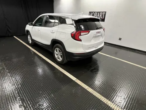 More photos of 2024 GMC Terrain SLE at Hobart Auto Sales, IN