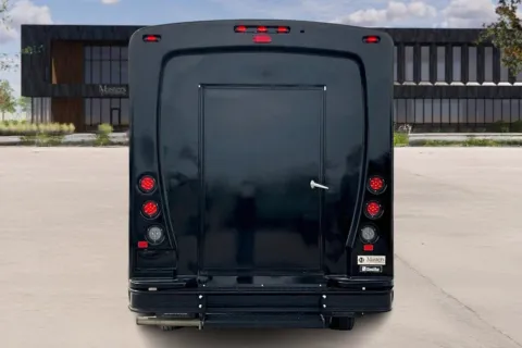 More photos of 2021 Freightliner SPRINTER at Master's Transportation - Springfield, MO