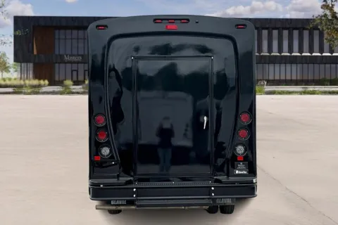 More photos of 2021 Freightliner SPRINTER at Master's Transportation - Springfield, MO