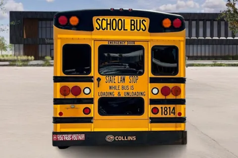 More photos of 2015 Chevrolet 3500 at Master's Transportation - Springfield, MO