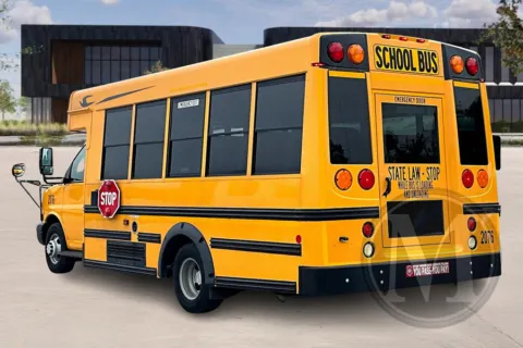 More photos of 2016 Chevrolet 3500 at Master's Transportation - Springfield, MO