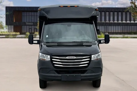 Photos of 2021 Freightliner Sprinter 3500XD for sale in Ozark, MO at Master's Transportation - Springfield