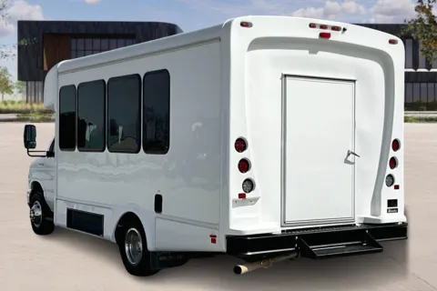 More photos of 2023 Ford E450 at Master's Transportation - Springfield, MO