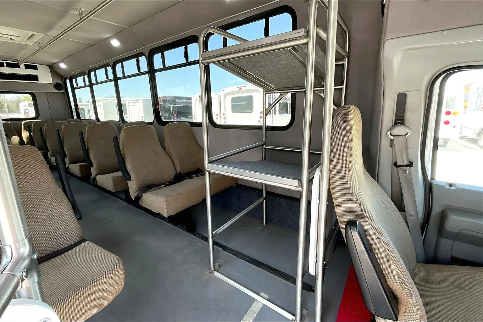 Photo 12