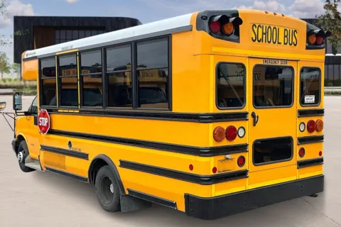 More photos of 2017 Chevrolet EXPRESS at Master's Transportation - Springfield, MO